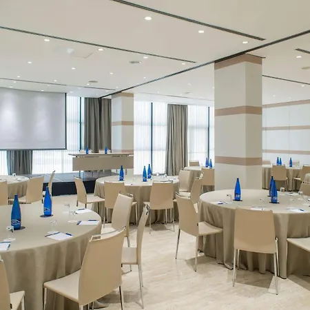 Nh Plaza De Armas Siviglia