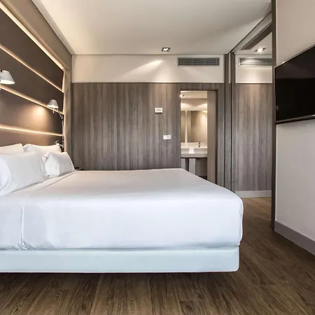 Hotel Nh Plaza De Armas Siviglia