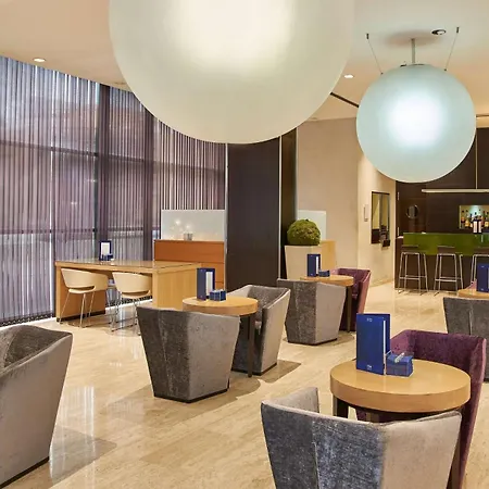 Nh Plaza De Armas Hotel Siviglia