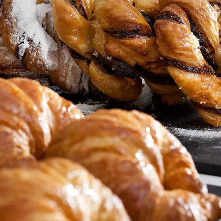 Nh Plaza De Armas Hotel 4*