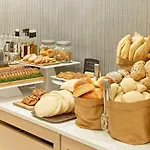 Nh Plaza De Armas Hotell 4*