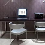 Nh Plaza De Armas Hotell