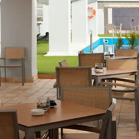 Nh Plaza De Armas Hotel