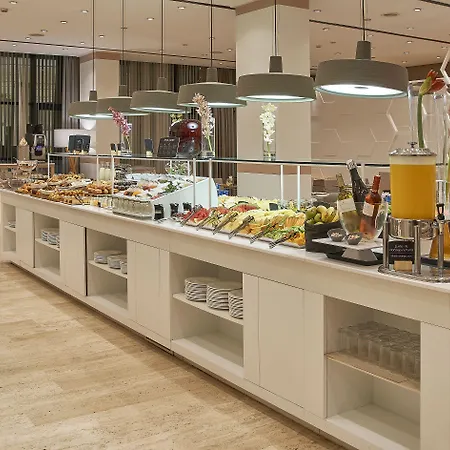 Hotel Nh Plaza De Armas Sewilla