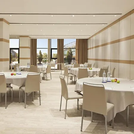 Hotel Nh Plaza De Armas 4*