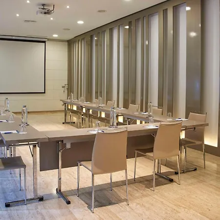Nh Plaza De Armas Szálloda 4*